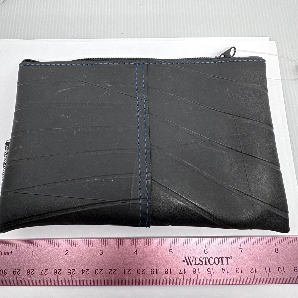 Design Ideas Folio Pouch Recycled Tire Rubber Medium Black Zippered Bag‎